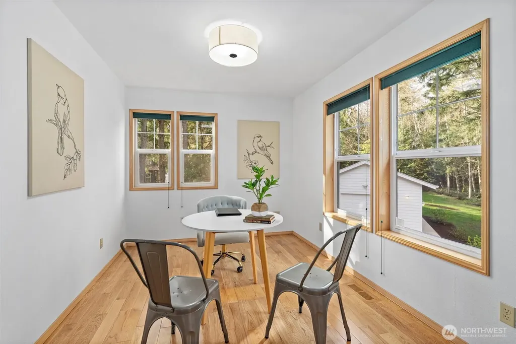 24801 Hillbend Lane NE Kingston WA 98346