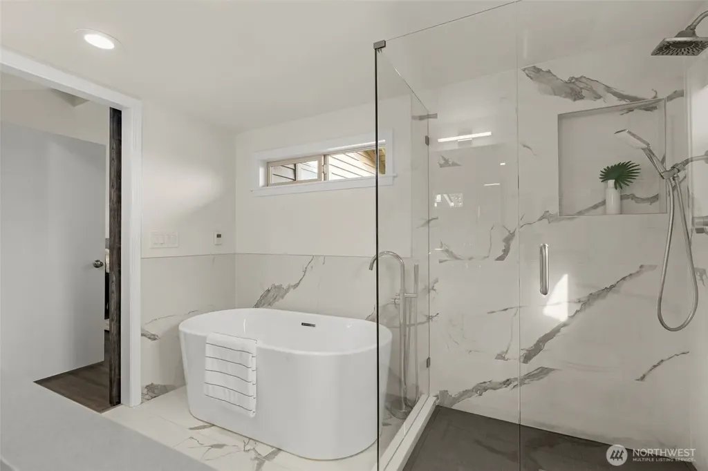 216 167th Place NE Bellevue WA 98008