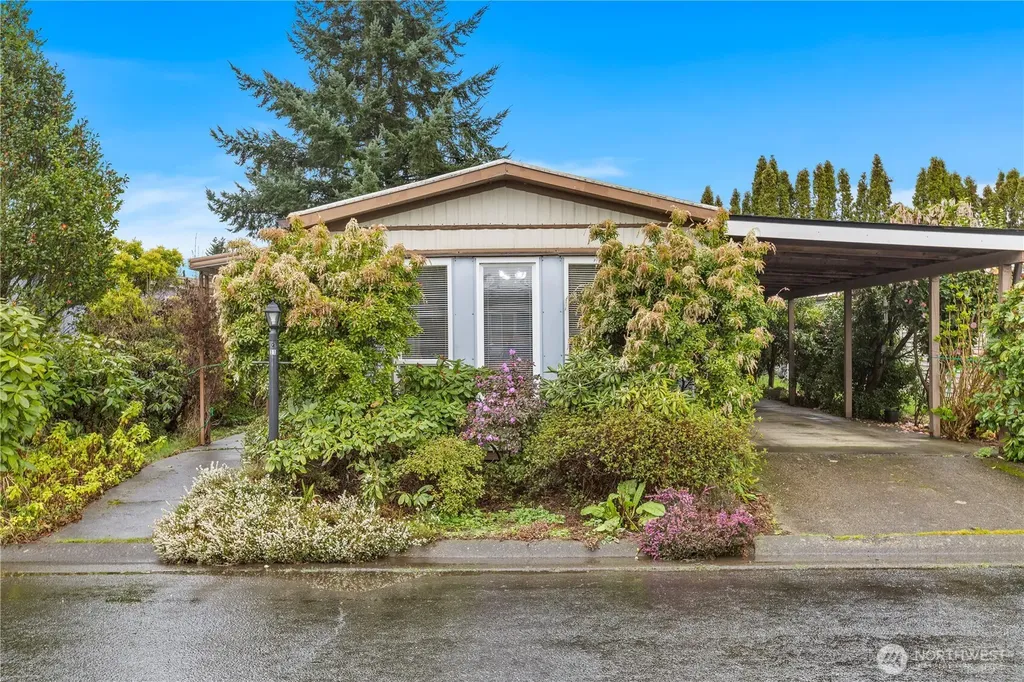 725 37th Street SE Auburn WA 98002