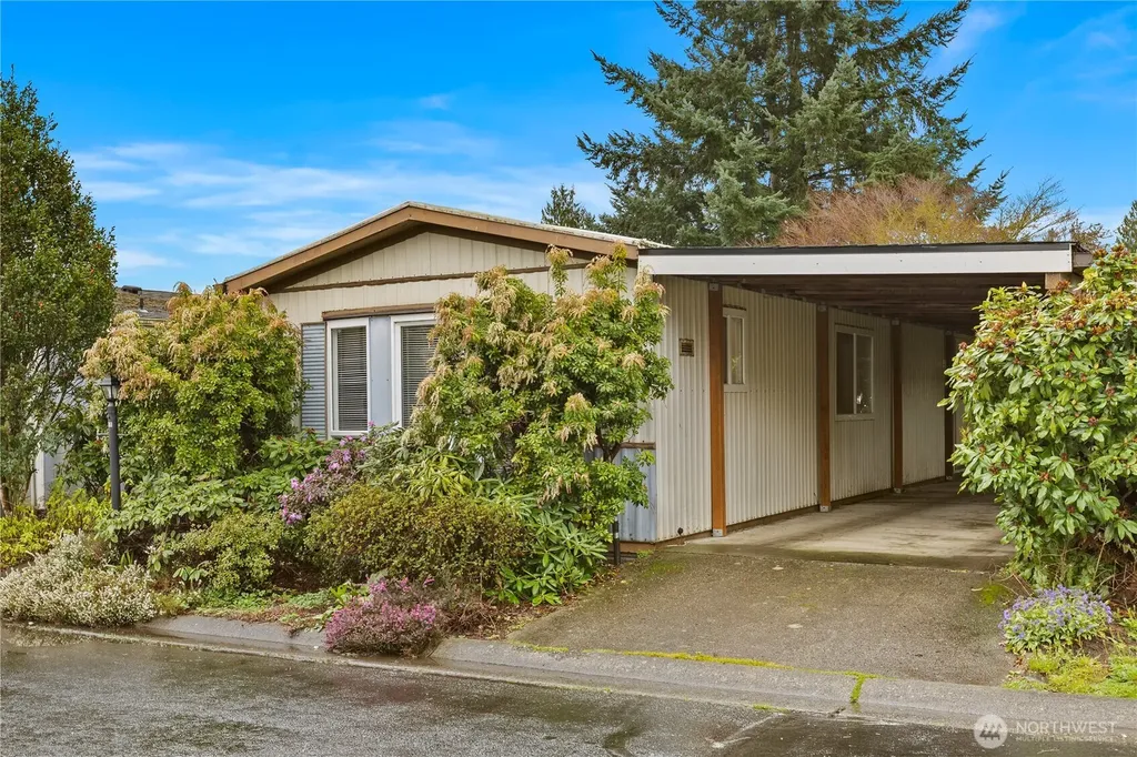 725 37th Street SE Auburn WA 98002