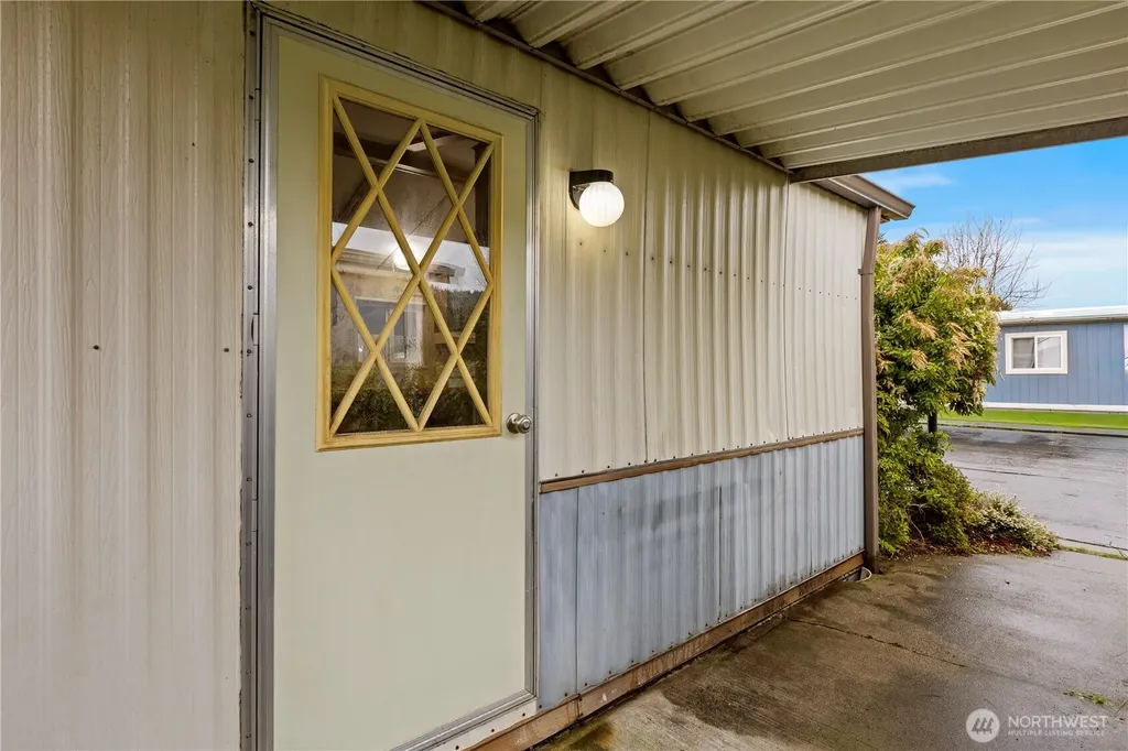 725 37th Street SE Auburn WA 98002