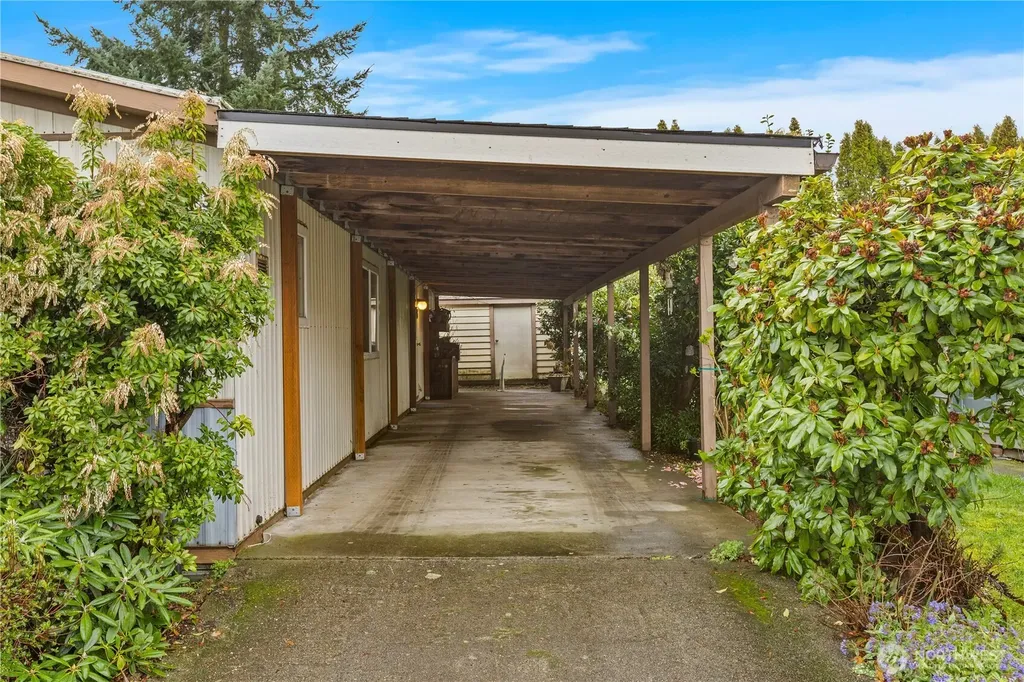 725 37th Street SE Auburn WA 98002