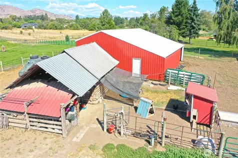 79 Duck Lake Road Omak WA 98841