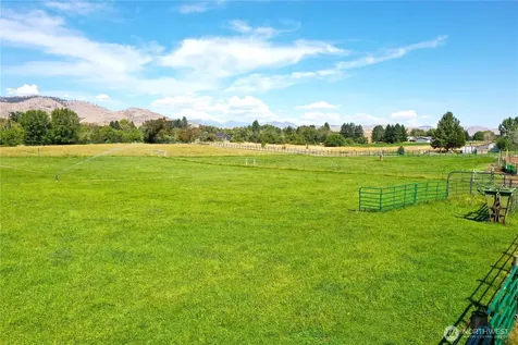 79 Duck Lake Road Omak WA 98841