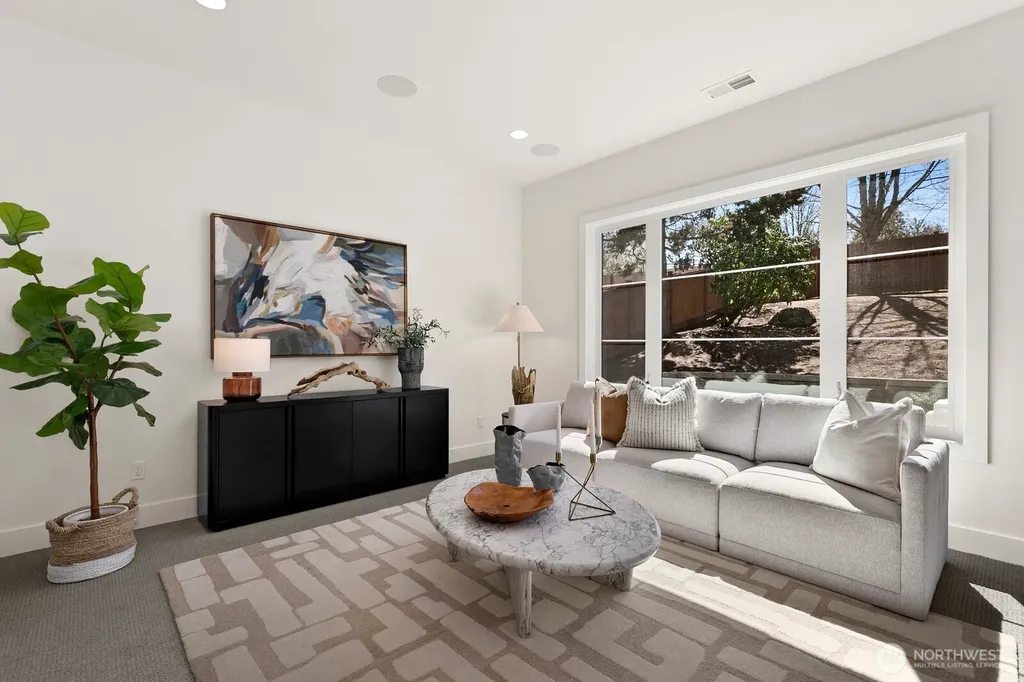 15045 SE 45th Place Bellevue WA 98006