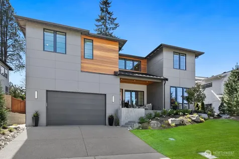 15045 SE 45th Place Bellevue WA 98006