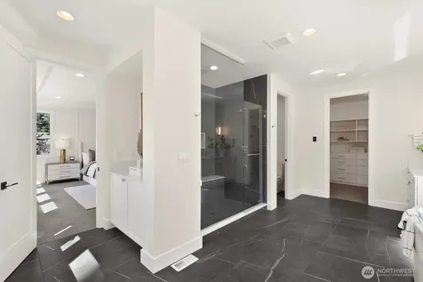 15045 SE 45th Place Bellevue WA 98006