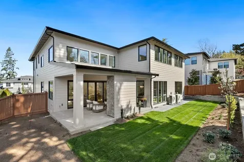 15045 SE 45th Place Bellevue WA 98006