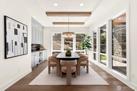 15045 SE 45th Place Bellevue WA 98006