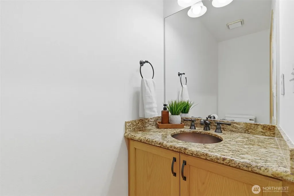 5157 NW Mystic Court Silverdale WA 98383