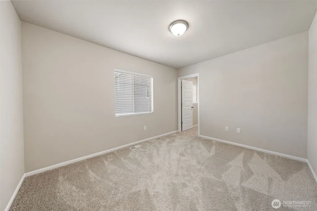4207 Nettle Dr SE Port Orchard WA 98366
