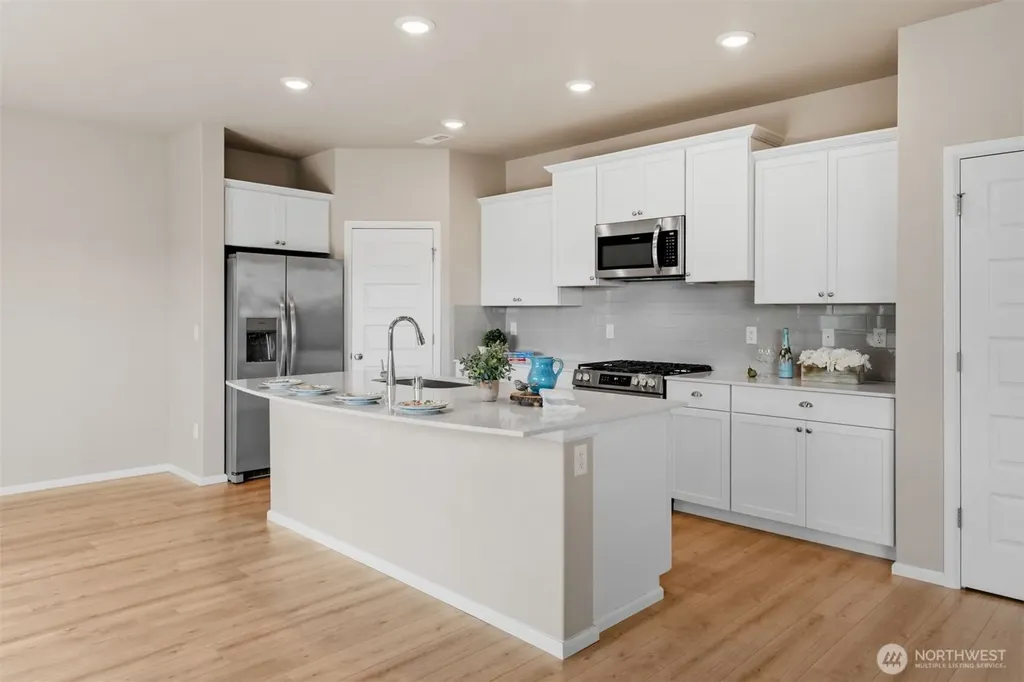 4207 Nettle Dr SE Port Orchard WA 98366