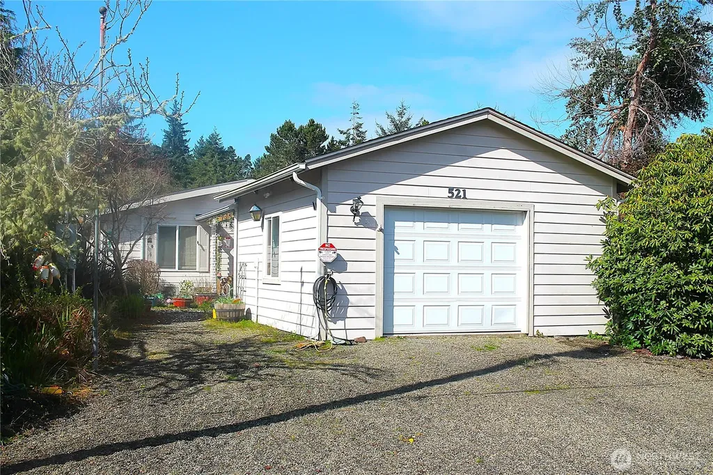 521 N Hoquiam Street Westport WA 98595