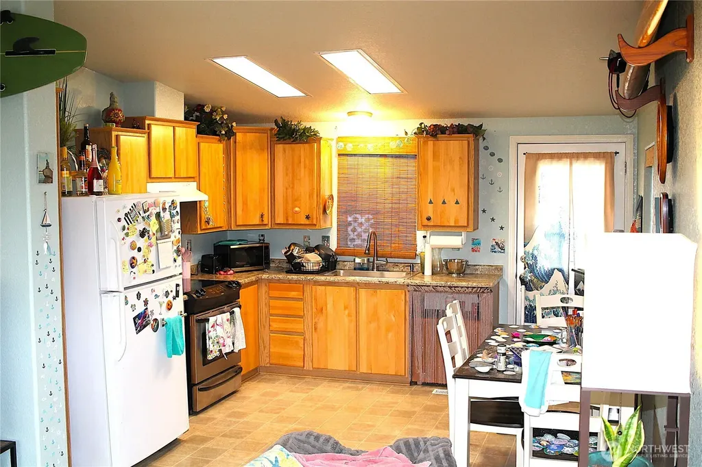521 N Hoquiam Street Westport WA 98595