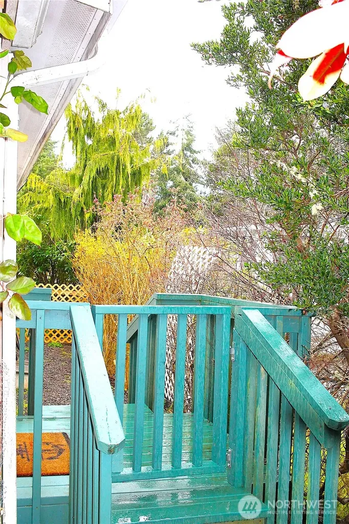 521 N Hoquiam Street Westport WA 98595