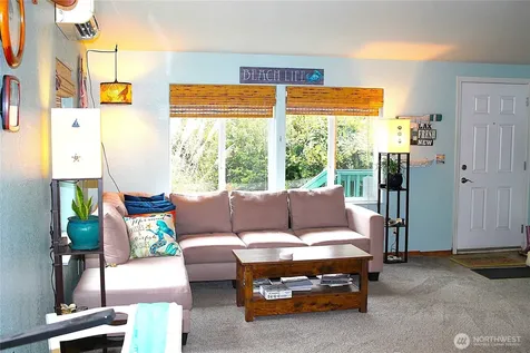 521 N Hoquiam Street Westport WA 98595