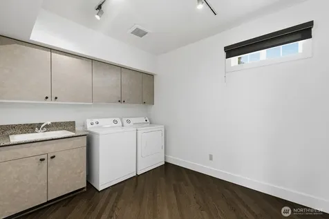 745 Bellevue Avenue E Seattle WA 98102