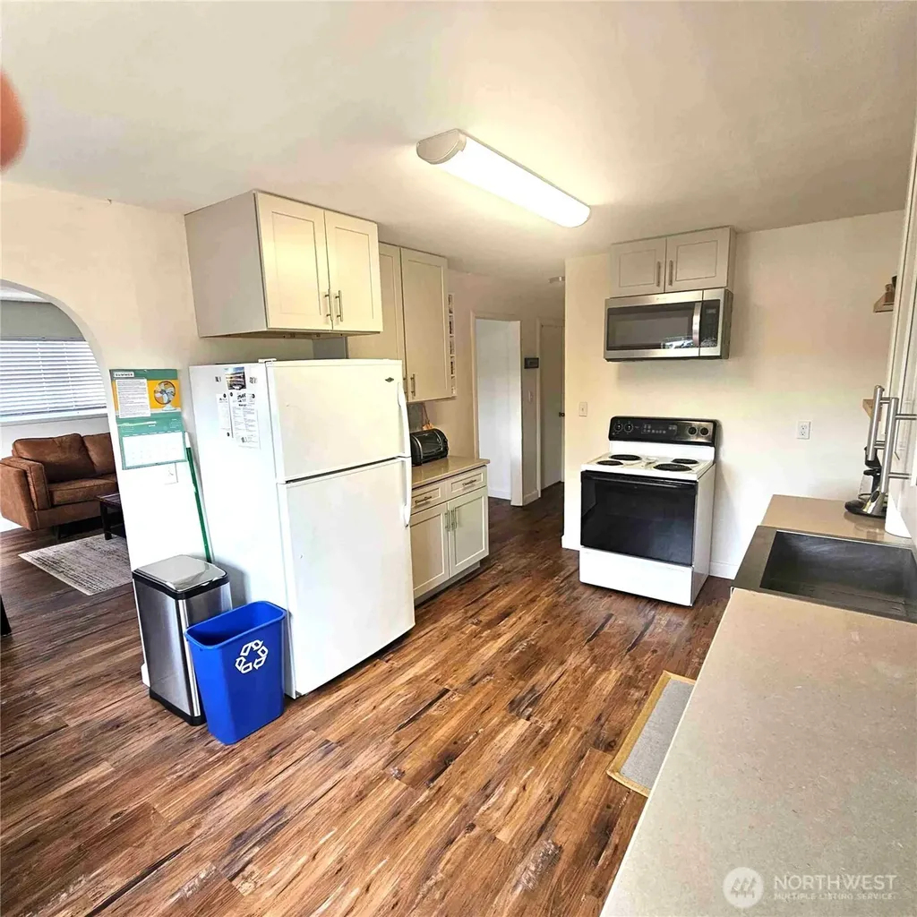 180 2nd Street Cathlamet WA 98612