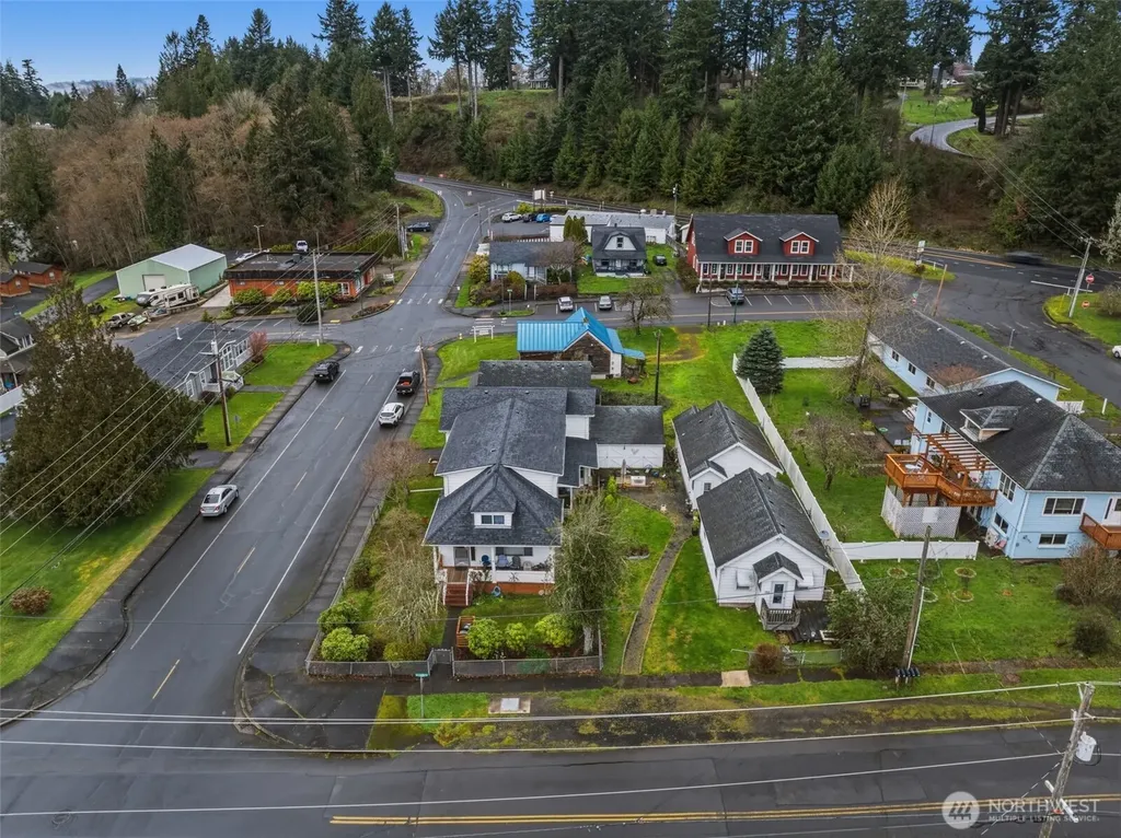 180 2nd Street Cathlamet WA 98612