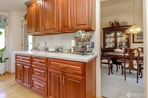 176 Eagle Ridge Drive E Puyallup WA 98374