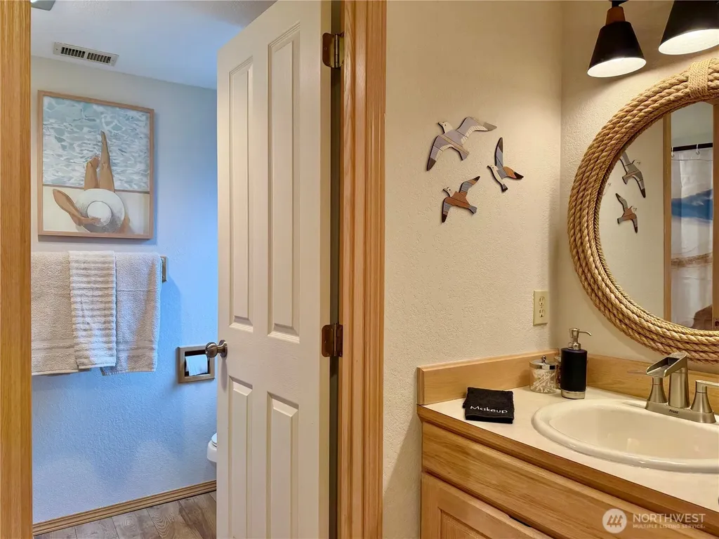 104 Spader Bay Road Chelan WA 98816