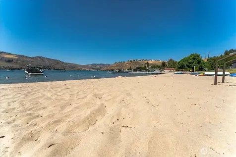104 Spader Bay Road Chelan WA 98816