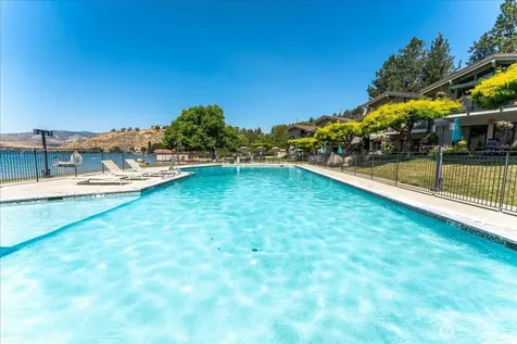 104 Spader Bay Road Chelan WA 98816
