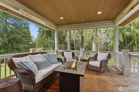 15923 163rd Avenue NE Woodinville WA 98072