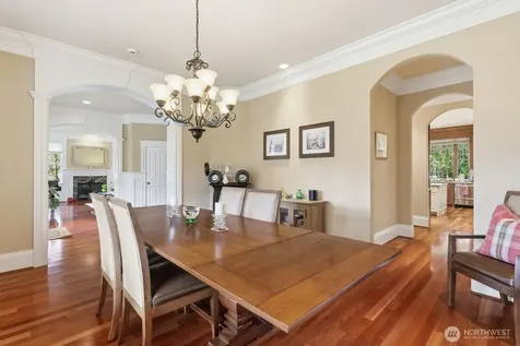 15923 163rd Avenue NE Woodinville WA 98072