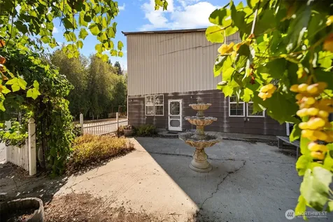 5177 Woodring Canyon Road Cashmere WA 98815
