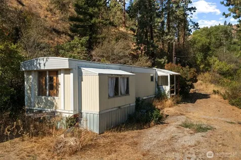 5177 Woodring Canyon Road Cashmere WA 98815