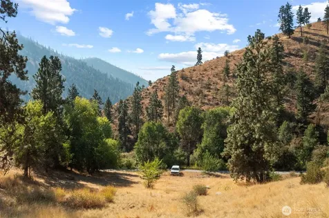 5177 Woodring Canyon Road Cashmere WA 98815