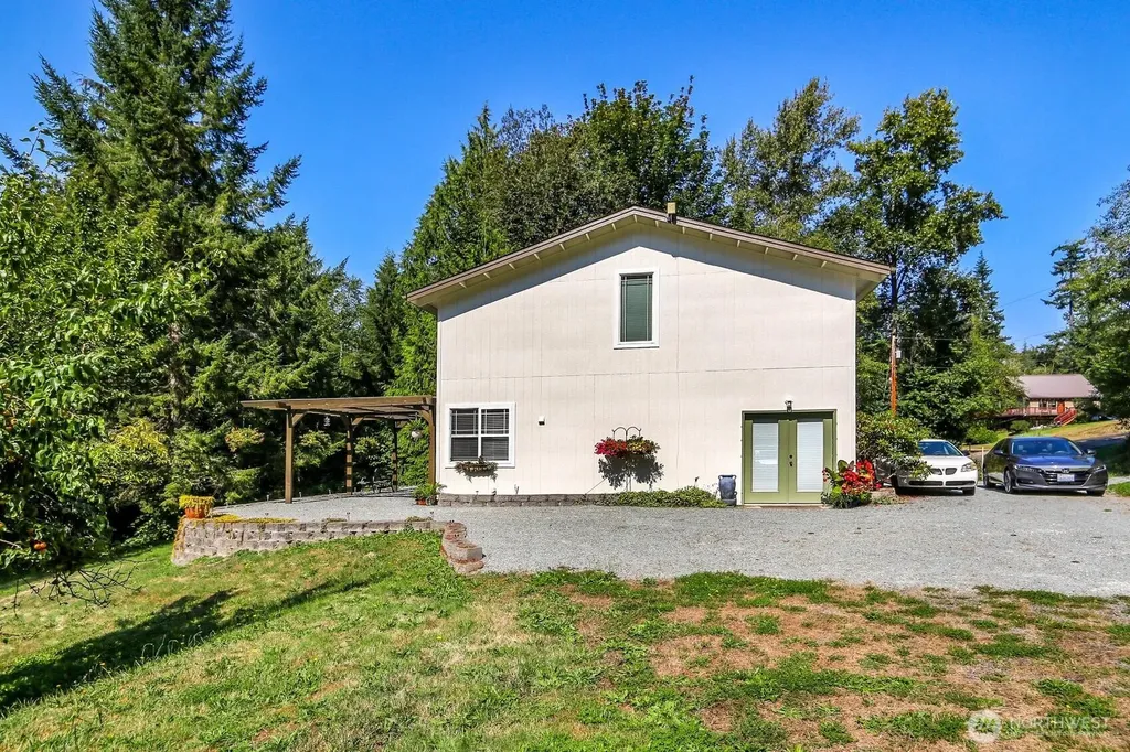 6807 156th Street NW Stanwood WA 98292