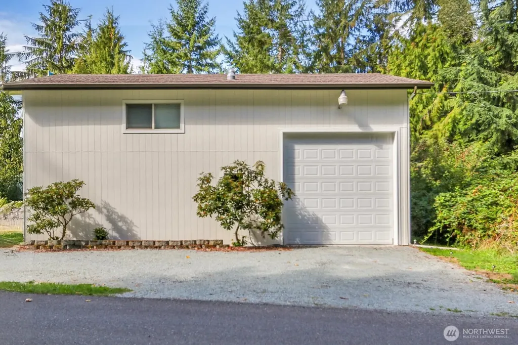 6807 156th Street NW Stanwood WA 98292