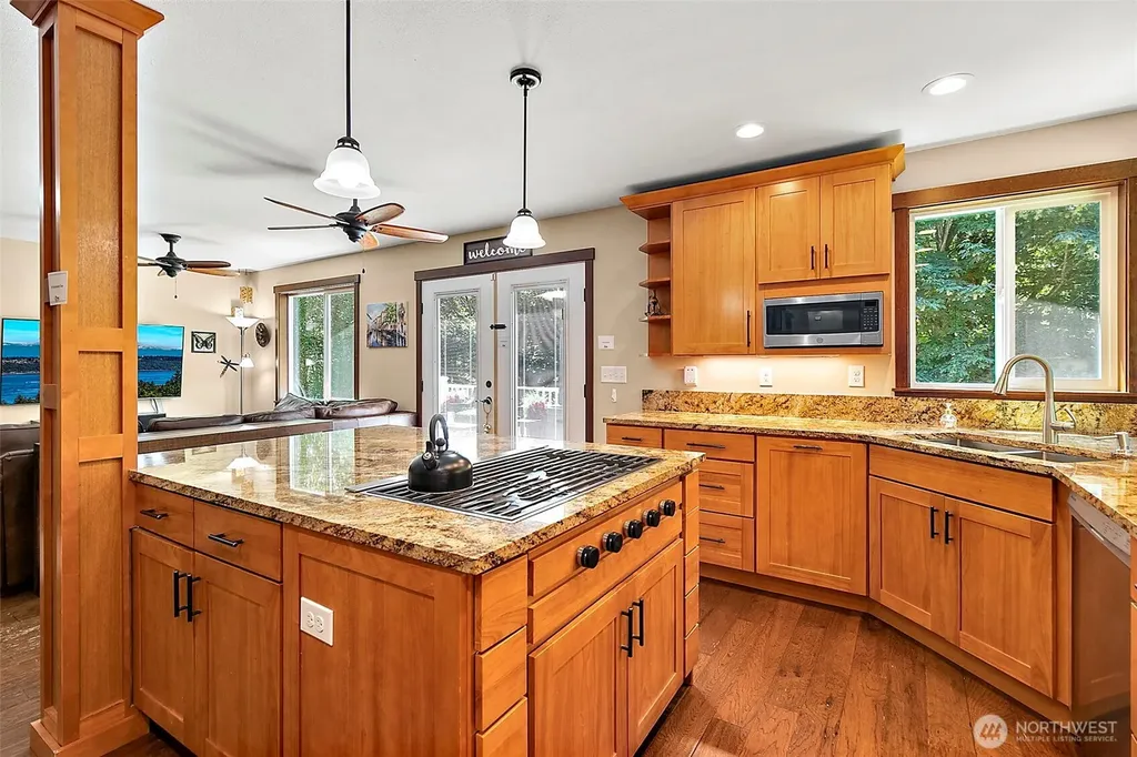 1312 203rd Avenue E Lake Tapps WA 98391