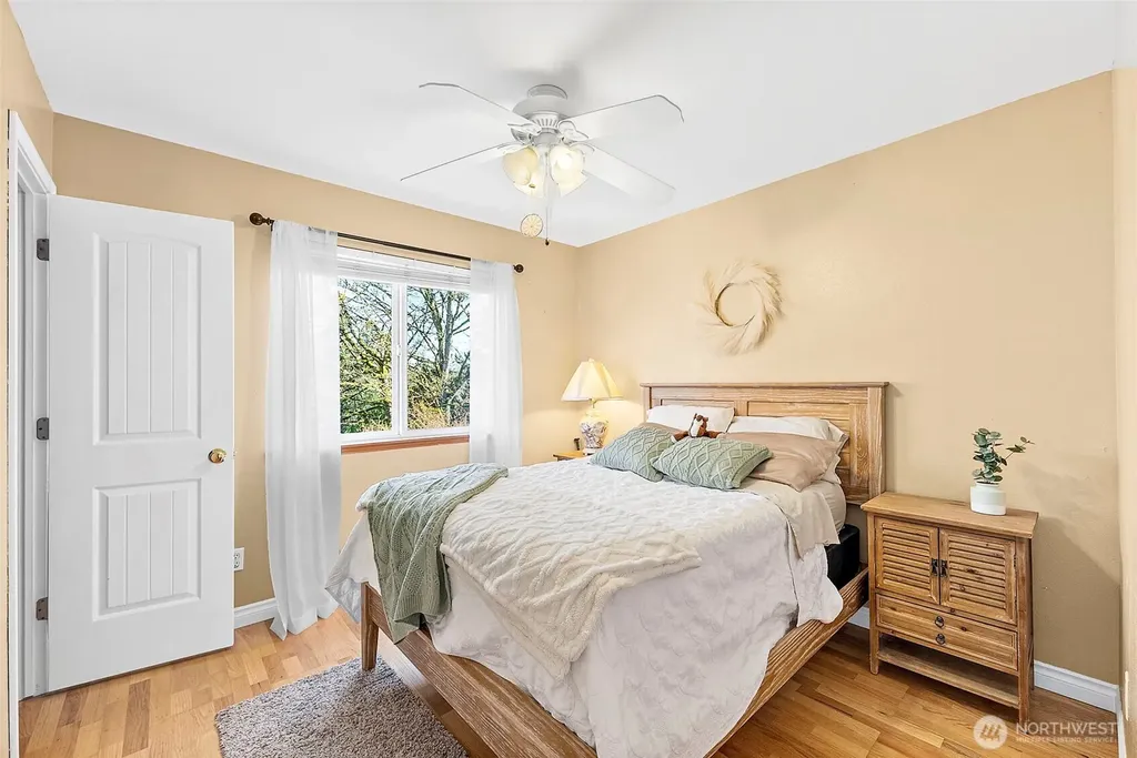 1312 203rd Avenue E Lake Tapps WA 98391