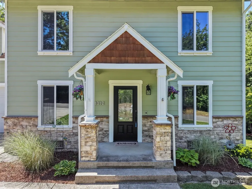 1312 203rd Avenue E Lake Tapps WA 98391
