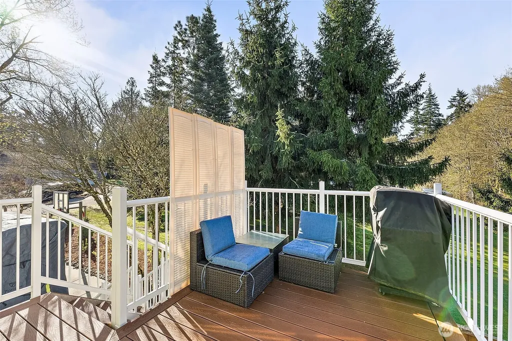 1312 203rd Avenue E Lake Tapps WA 98391