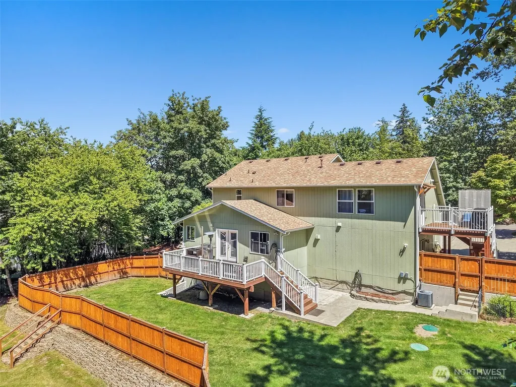 1312 203rd Avenue E Lake Tapps WA 98391