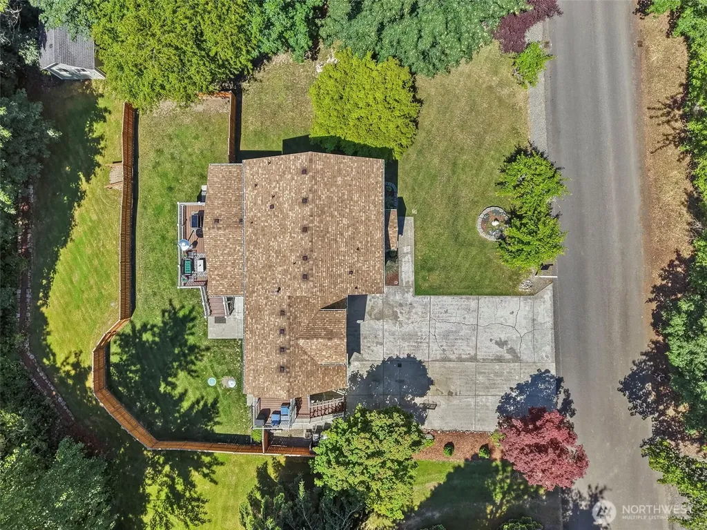 1312 203rd Avenue E Lake Tapps WA 98391