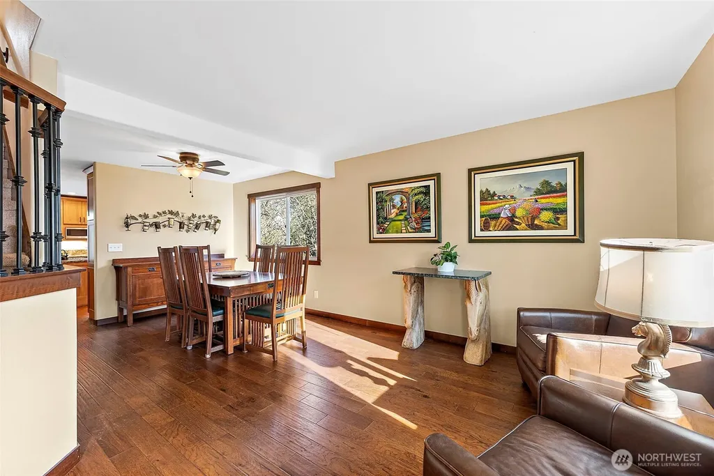 1312 203rd Avenue E Lake Tapps WA 98391