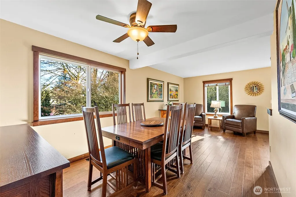 1312 203rd Avenue E Lake Tapps WA 98391