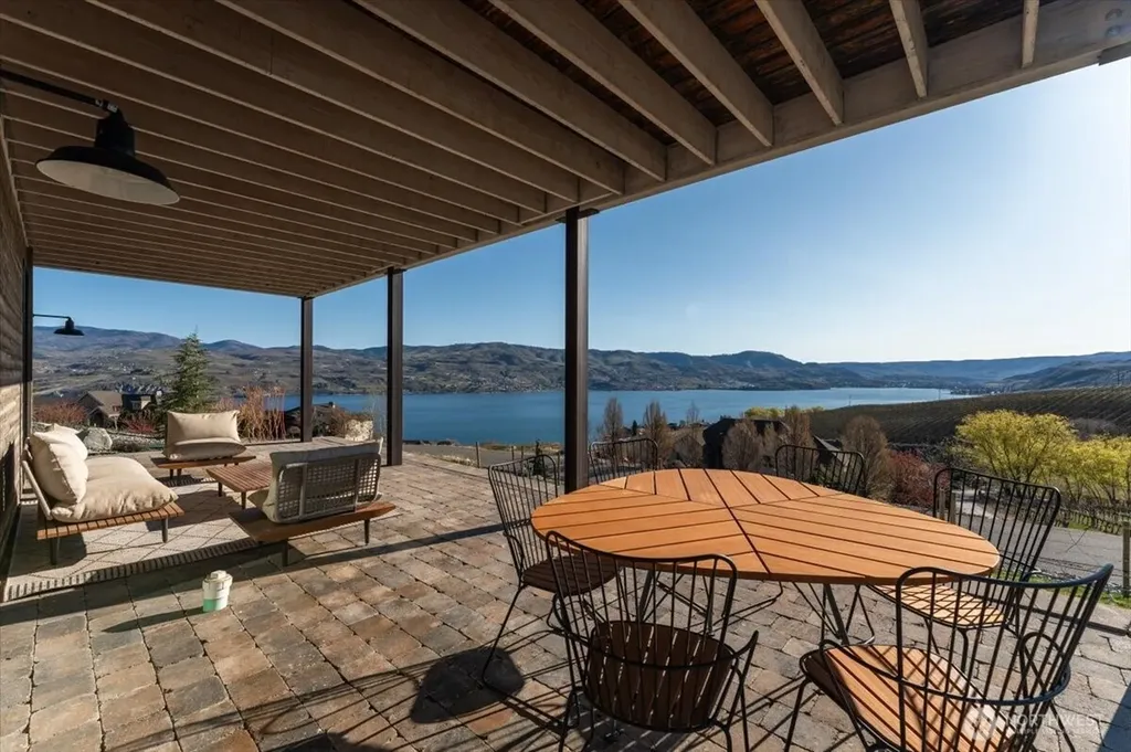 140 Clos Chevalle Road Chelan WA 98816