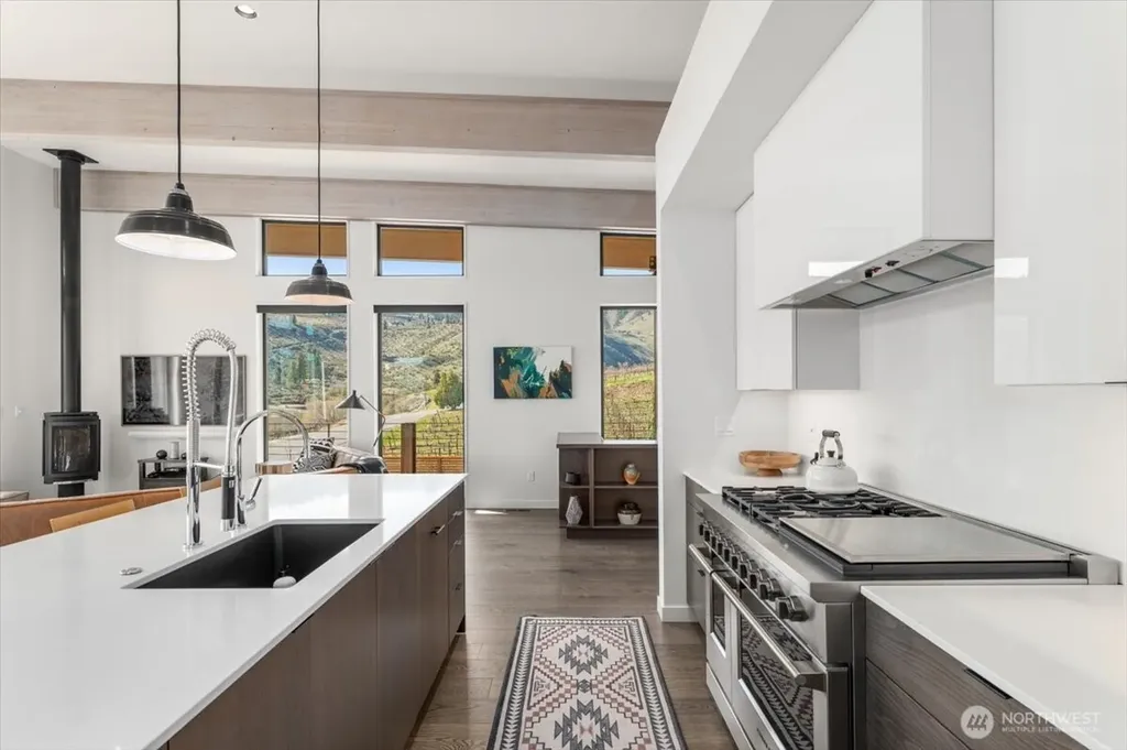 140 Clos Chevalle Road Chelan WA 98816