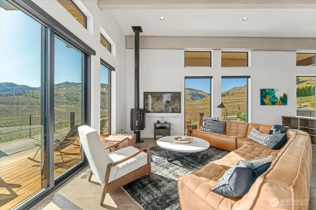 140 Clos Chevalle Road Chelan WA 98816