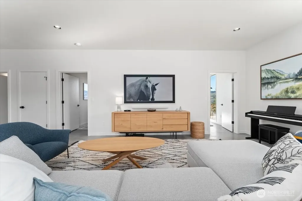 140 Clos Chevalle Road Chelan WA 98816