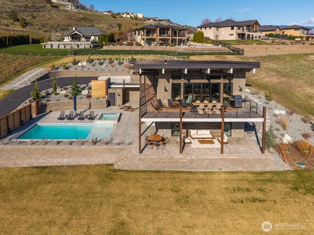 140 Clos Chevalle Road Chelan WA 98816