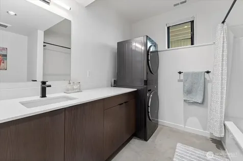 140 Clos Chevalle Road Chelan WA 98816