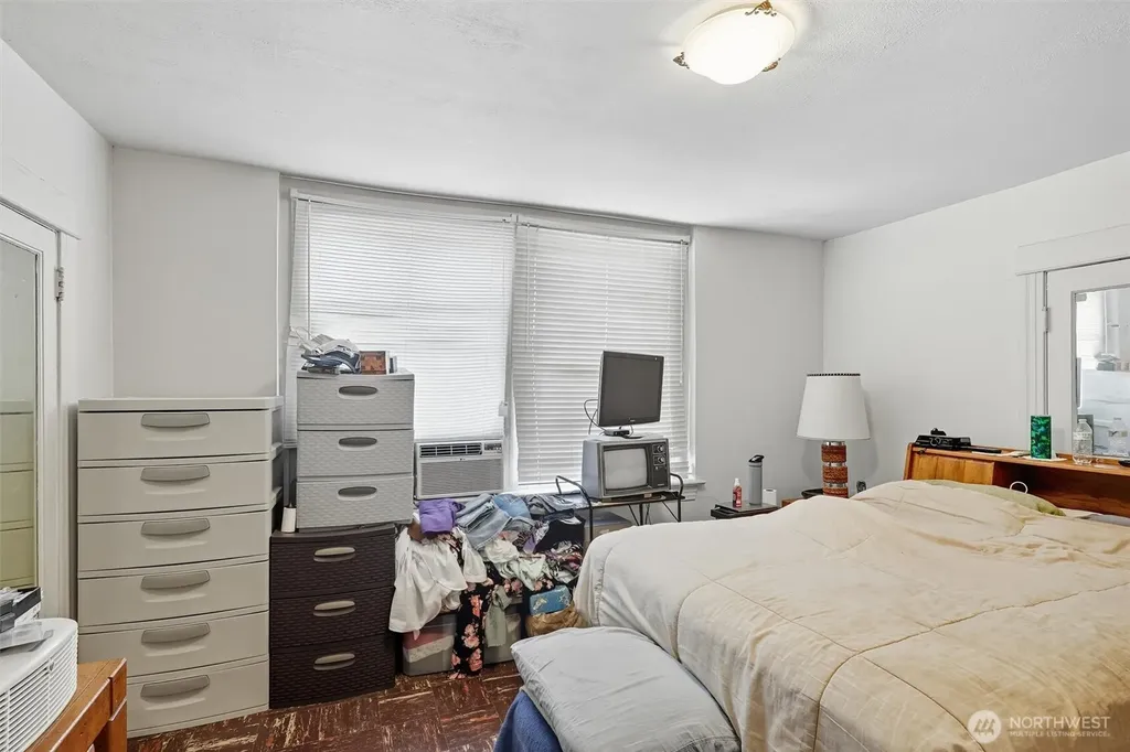 911 Martin Luther King Jr Way Seattle WA 98122