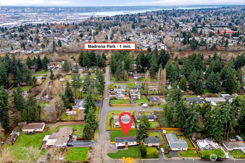 35851 12th Avenue SW Federal Way WA 98023